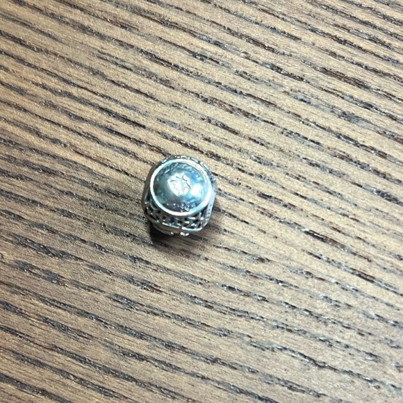 Pandora Charm - Pisces Zodiac - Picture 2 of 3